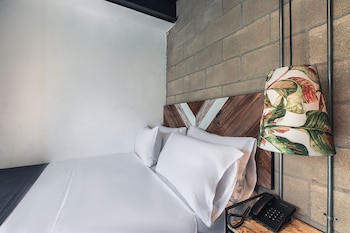 hotel lleras park concept