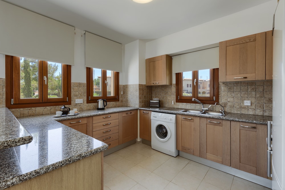 aphrodite hills residences premium apartments