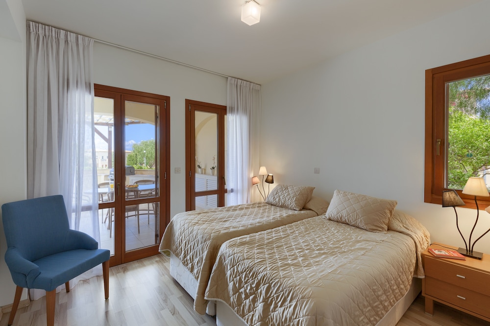 aphrodite hills residences premium apartments