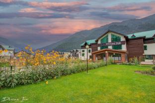 hotel devine inn sonamarg