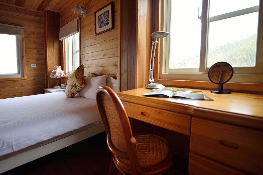 sitou floras house bandb