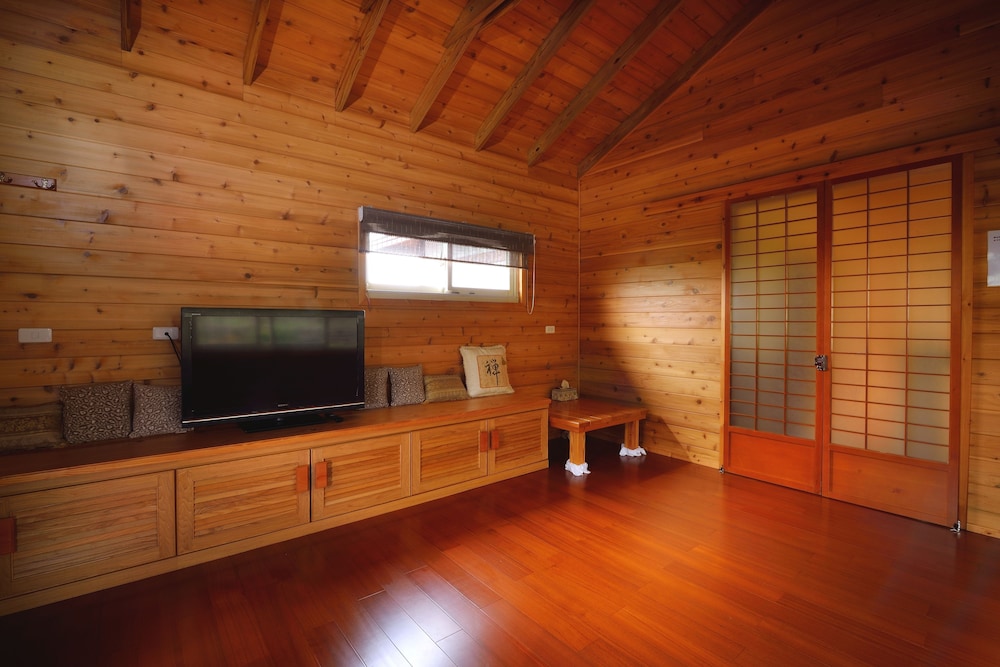 sitou floras house bandb
