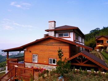 sitou floras house bandb