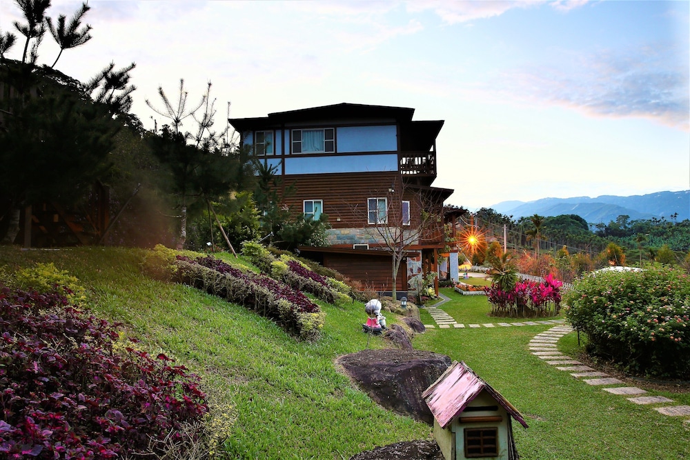 sitou floras house bandb