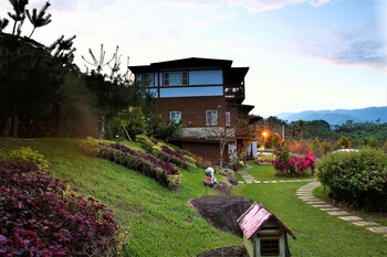 sitou floras house bandb