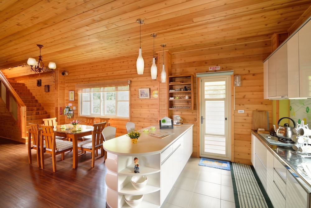 sitou floras house bandb
