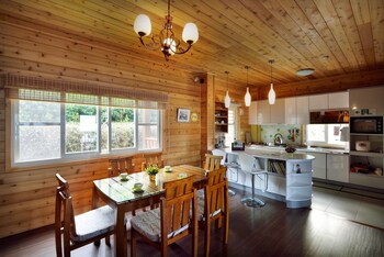 sitou floras house bandb