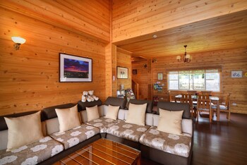 sitou floras house bandb