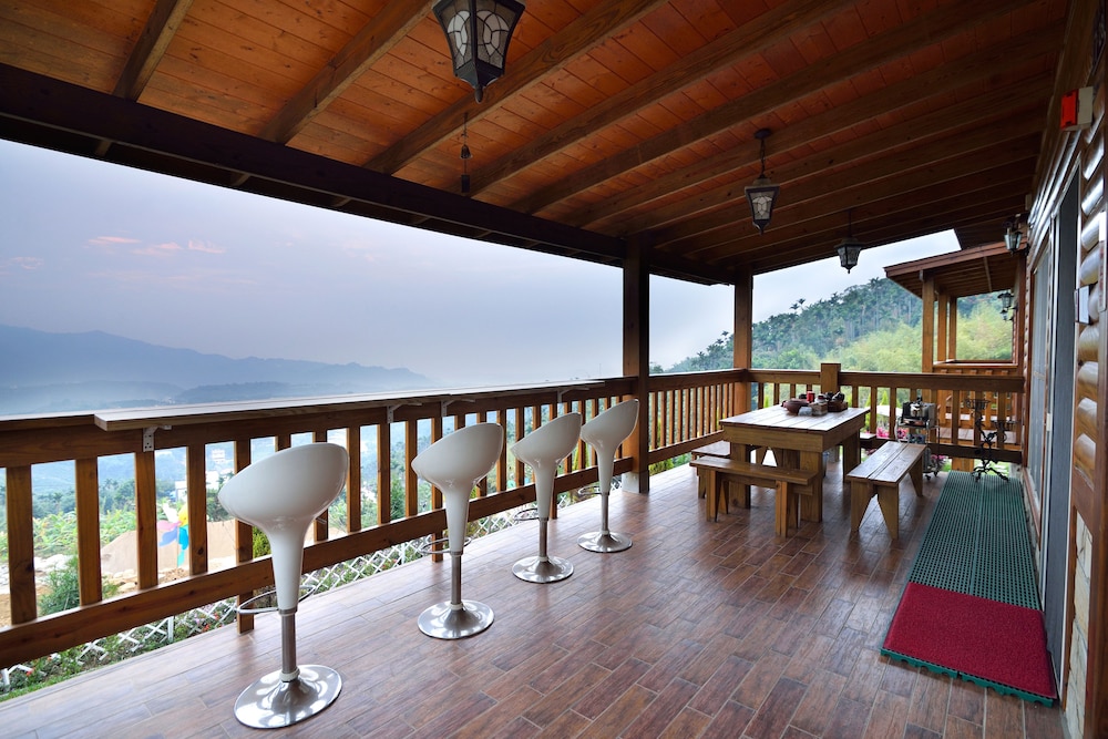 sitou floras house bandb