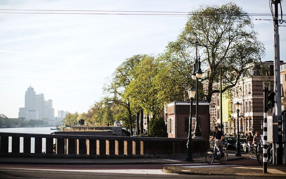 sweets nieuwe amstelbrug