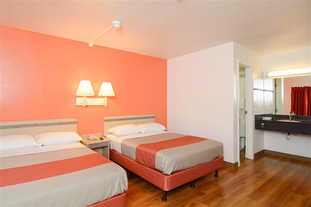 motel 6 leominster ma