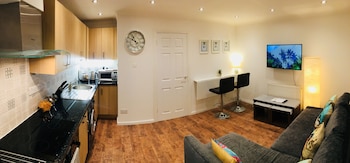 fountain view 1br flat free parking