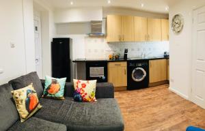 fountain view 1br flat free parking