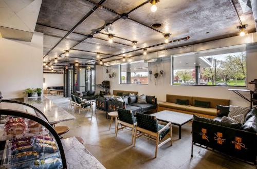 trumbull and porter hotel