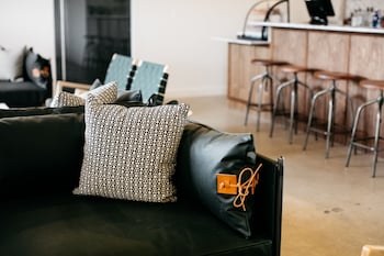 trumbull and porter hotel