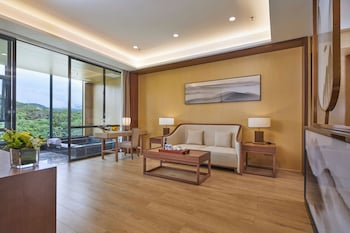 guangdong hot spring hotel