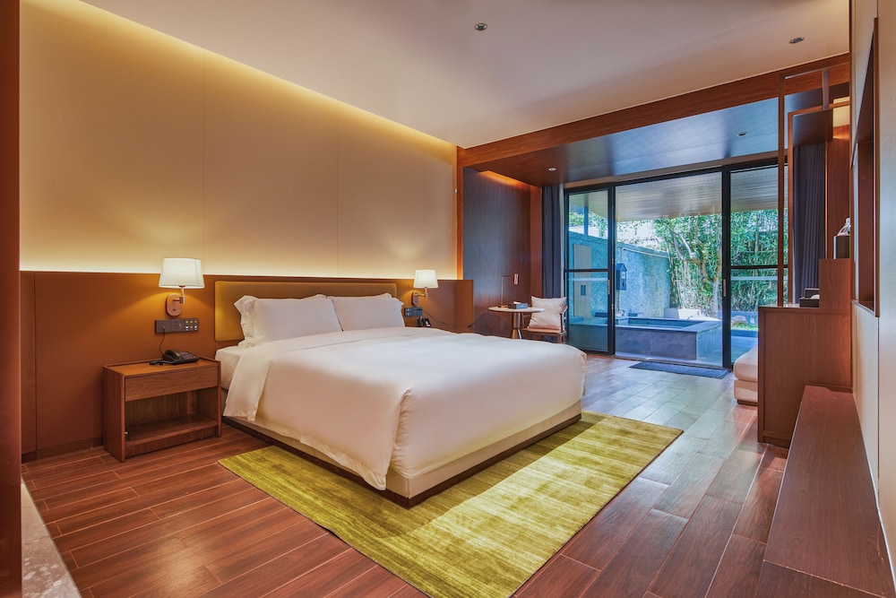 guangdong hot spring hotel