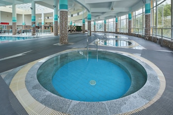 guangdong hot spring hotel