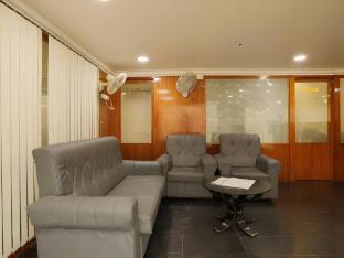 Hotel Triva,,2 star