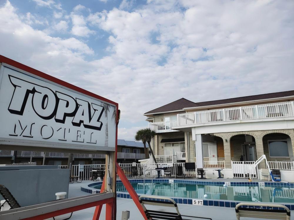 topaz motel
