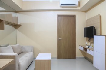 spacious 1 br at the oasis cikarang apartment