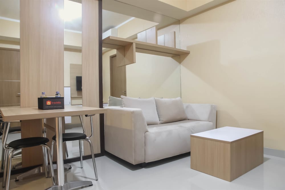 spacious 1 br at the oasis cikarang apartment