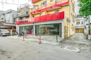 reddoorz plus near rsud dr pirngadi medan 2 hostel