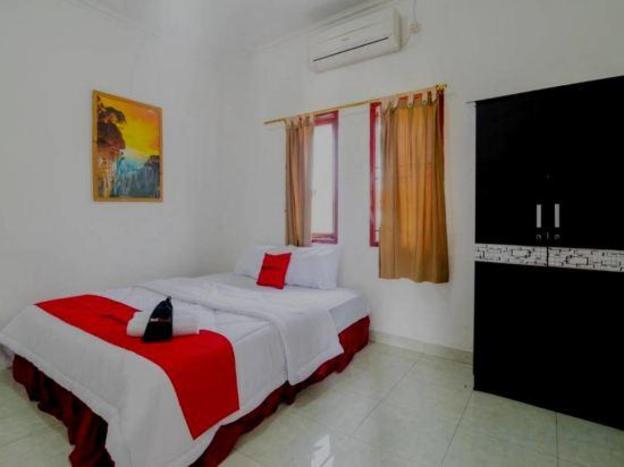 reddoorz near universitas pamulang