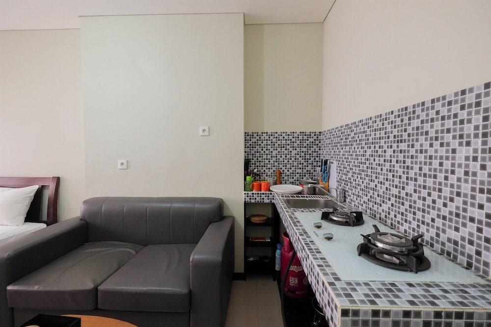 garden view studio at nifarro park apartment