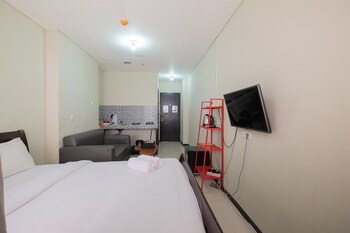 Garden View Studio At Nifarro Park Apartment,,0 star