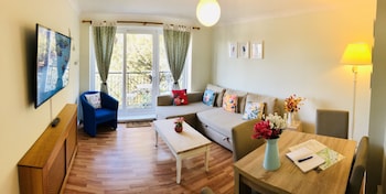 apple perch 2br flat free parking