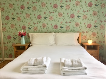 apple perch 2br flat free parking