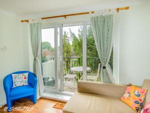 apple perch 2br flat free parking
