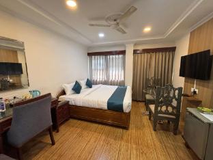 hotel monsoon palace guwahati