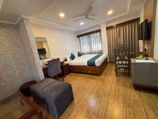hotel monsoon palace guwahati