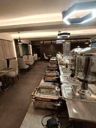 hotel monsoon palace guwahati