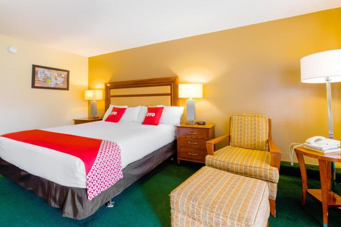 oyo hotel lebanon mo i 44