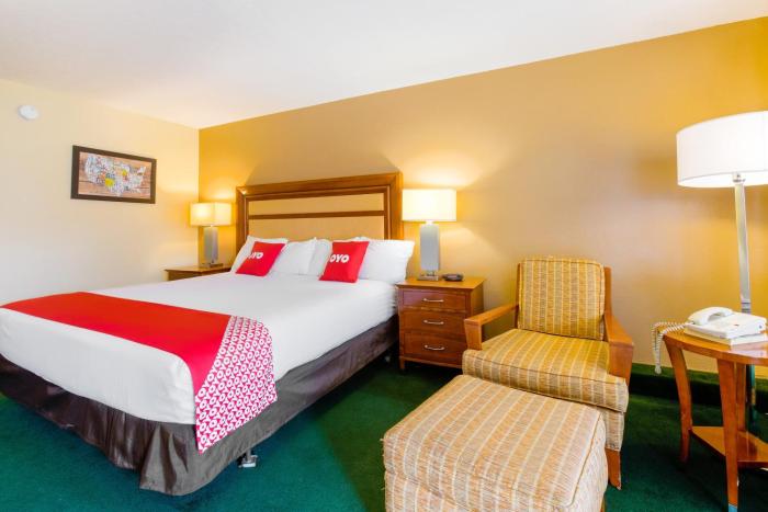 oyo hotel lebanon mo i 44