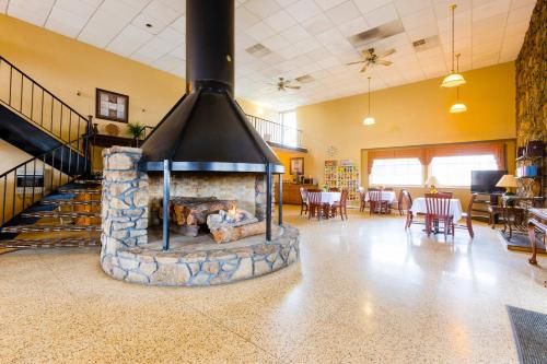 oyo hotel lebanon mo i 44