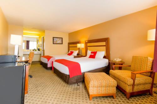 oyo hotel lebanon mo i 44