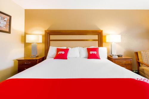 oyo hotel lebanon mo i 44