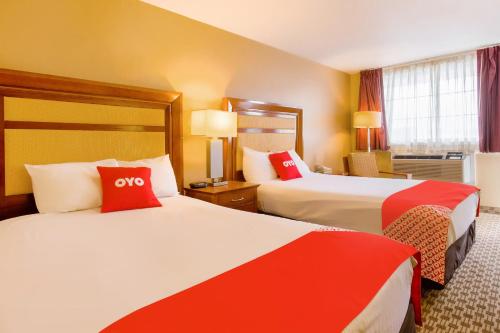 oyo hotel lebanon mo i 44