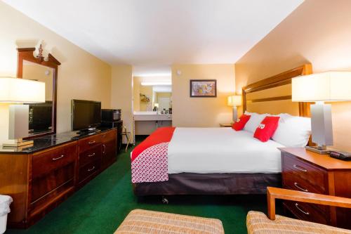 oyo hotel lebanon mo i 44