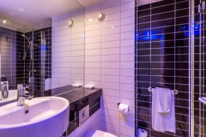 holiday inn express colchester by ihg