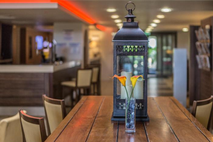 holiday inn express colchester by ihg