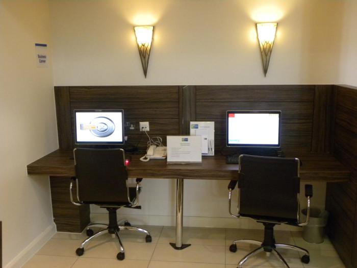 holiday inn express colchester by ihg