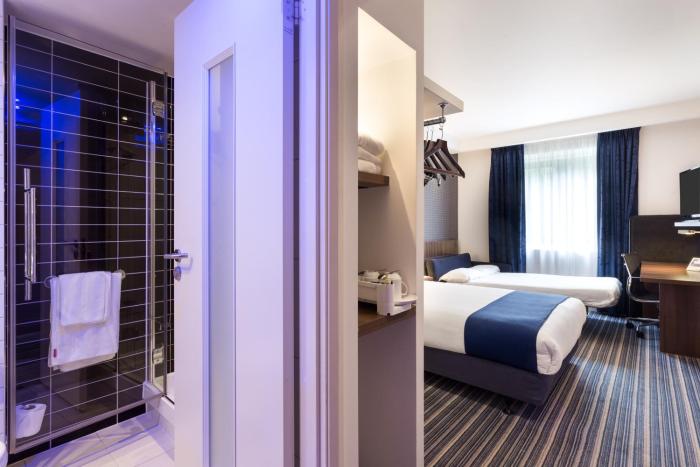 holiday inn express colchester by ihg