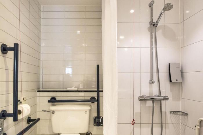 holiday inn express colchester by ihg