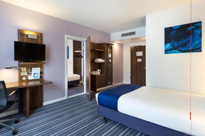 holiday inn express colchester by ihg