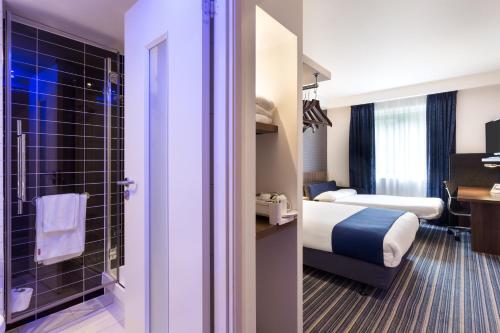 holiday inn express colchester by ihg